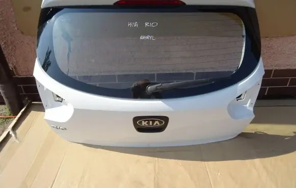 KIA Rio Tailgate/trunk/boot lid