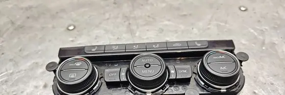 Volkswagen Golf VII Interior fan control switch 5G0907044BD 5HB01118179