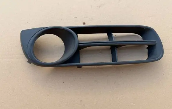 Skoda Fabia Mk2 (5J) Front fog light trim/grill 5J0853666