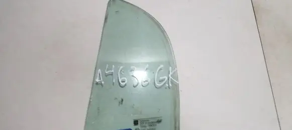 Opel Astra G Rear vent window glass 