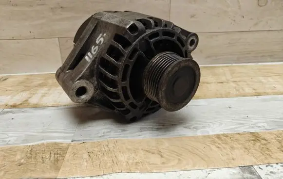 Opel Zafira B Generator/alternator MAN7492 068377492000 086113