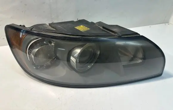 Volvo V50 Headlight/headlamp 30698886 0301198204