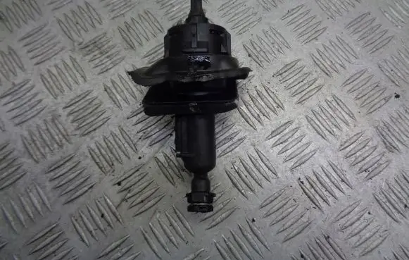 Ford Focus Clutch release bearing slave cylinder 3M51-7A543-AE
