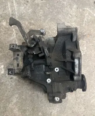Seat Ibiza IV (6J,6P) Manual 5 speed gearbox 02t301103