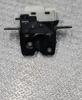 Renault Megane II Tailgate/trunk/boot lock/catch/latch 8200076240 100506