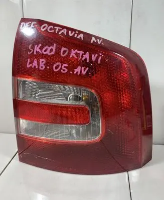 Skoda Octavia Mk2 (1Z) Rear/tail lights 1Z9945258