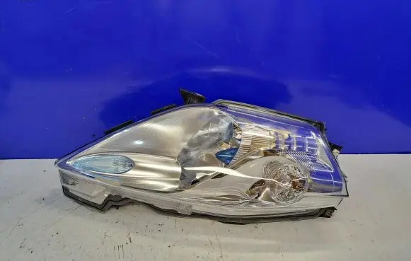 Nissan Leaf I (ZE0) Headlight/headlamp 260609RB0A