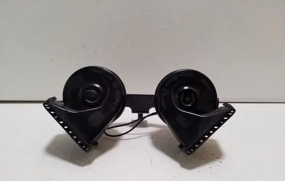 Jaguar XJ X351 Horn signal AW9313A803AB
