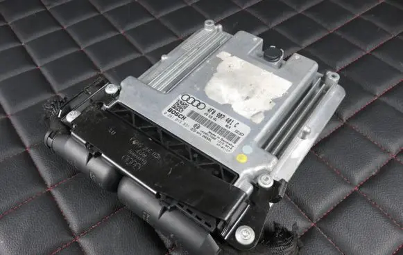 Audi A6 S6 C6 4F Engine control unit/module 4F0907401C 4F5910401 0281013831
