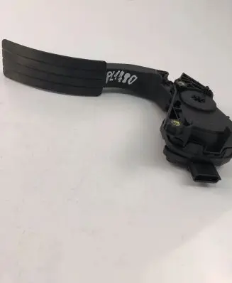 Renault Clio IV Accelerator throttle pedal bracket 180029347RD