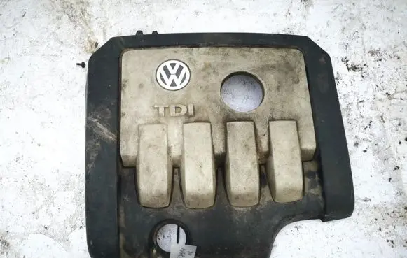 Volkswagen PASSAT B6 Engine cover (trim) 03g103925bf 03g103925bp