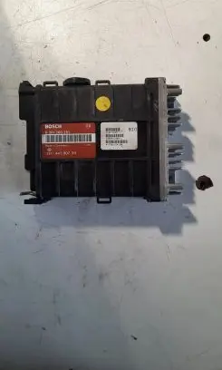 Volkswagen PASSAT B3 Engine control unit/module 443907311 0261200251