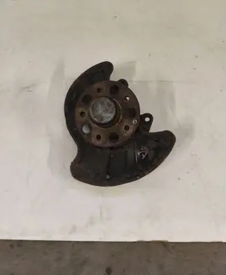 Front wheel hub