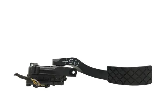Volkswagen PASSAT B5.5 Accelerator throttle pedal 8D1721523J 6PV00837603