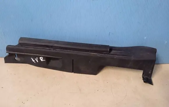 Toyota Avensis T270 Fender end trim 5380705010 5380705020