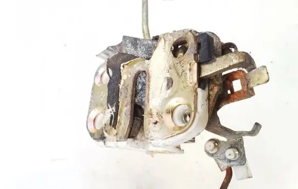Mazda 323 Front door lock
