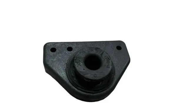 Hyundai Tucson TL Radiator mount bracket