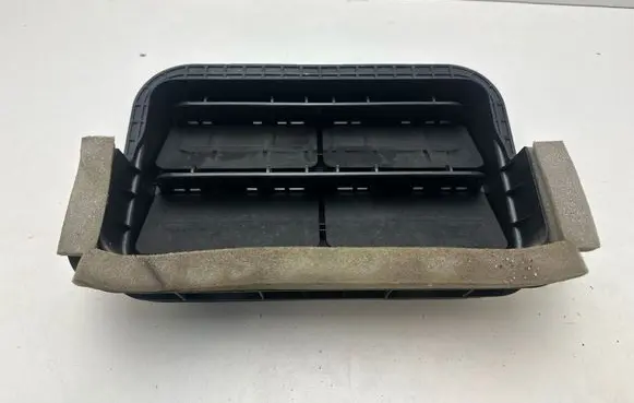 Subaru Outback (BT) Quarter panel pressure vent 72651XC00A