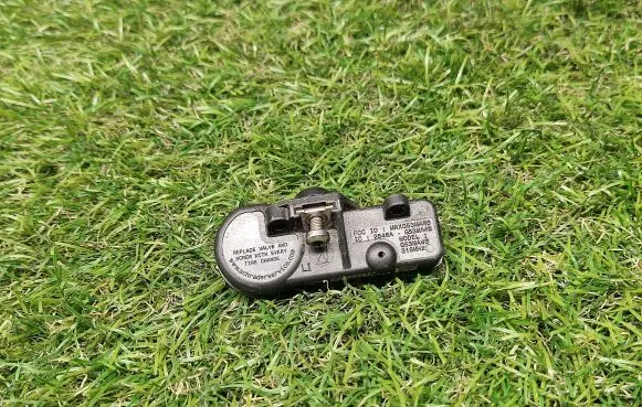Chevrolet Cruze Tire pressure sensor 20923680