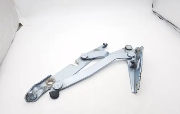 Audi A4 S4 B6 8E 8H Tailgate/trunk/boot hinge 8E5827302C