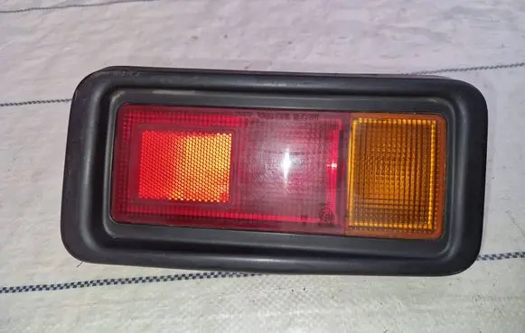 Mitsubishi Montero Rear/tail lights 1146-336l