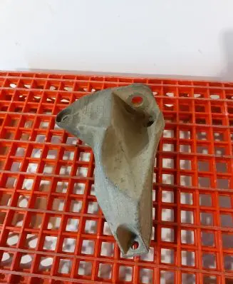 Audi A8 S8 D2 4D Gearbox mounting bracket 4D0399113J