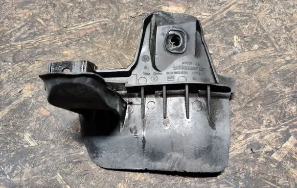 Seat Leon (5F) Rear mudguard 5F0853834