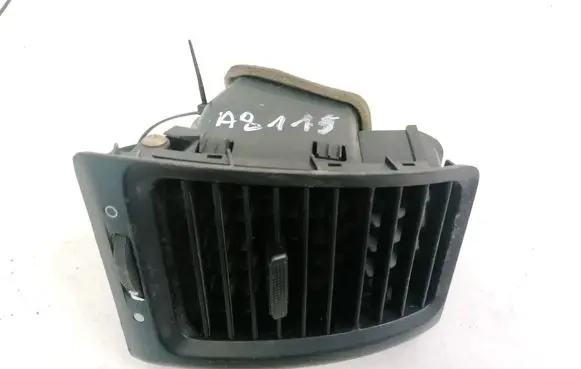 Honda Accord Dash center air vent grill E6165131100 E616-5131-100