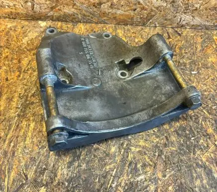 Mercedes-Benz E W124 Generator/alternator bracket R6011550435