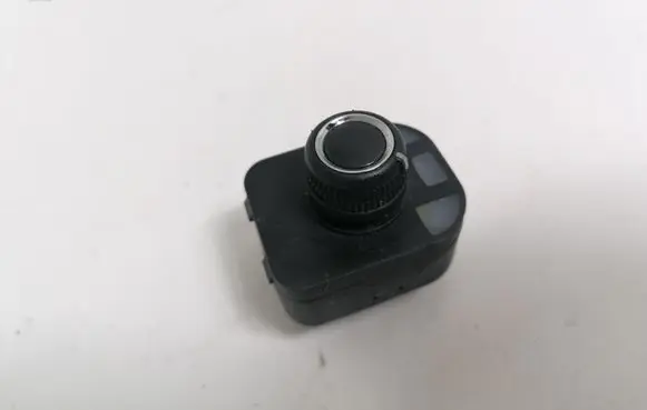 Audi A4 S4 B8 8K Wing mirror switch 8K0959565B