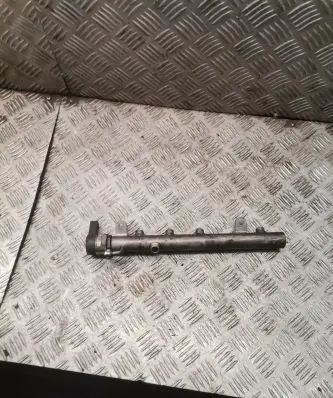 Mercedes-Benz E W211 Fuel main line pipe a6426700495