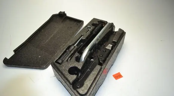 Volkswagen Golf VII Tool set 5Q0011031D