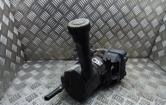 Peugeot 308 Power steering pump 9681594580 9665194680