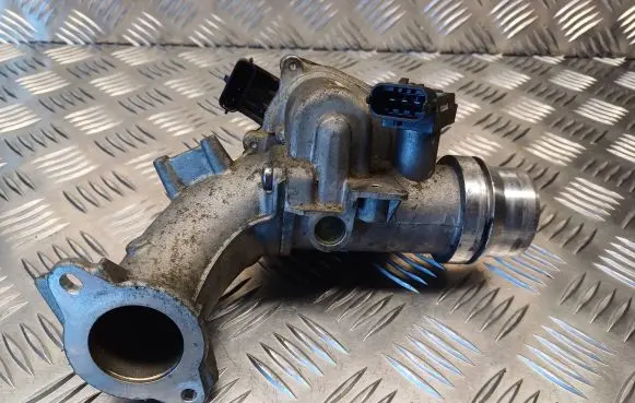 Renault Clio IV Throttle valve 253416211 161A05457R 0281002997
