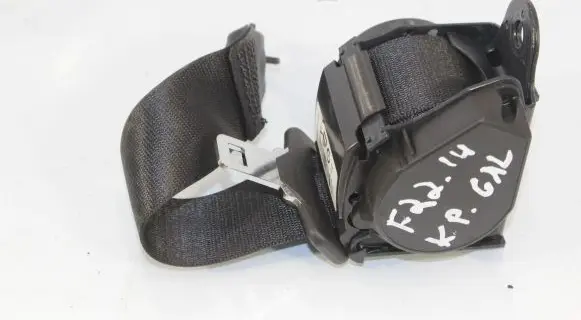 BMW 2 F22 F23 Rear seatbelt S3725939101