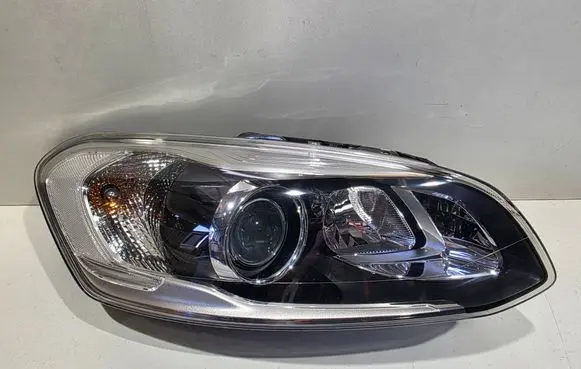 Volvo XC60 Headlight/headlamp 31395897