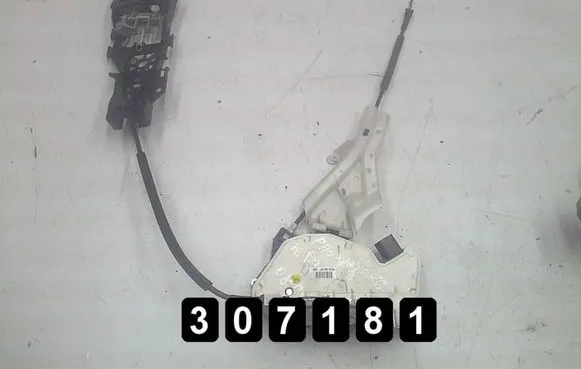 Volkswagen PASSAT CC Front door lock 25a-5n2837015a