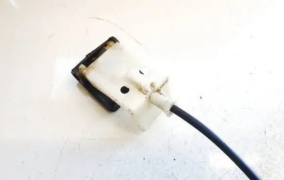 Toyota Avensis T220 Engine bonnet (hood) release handle