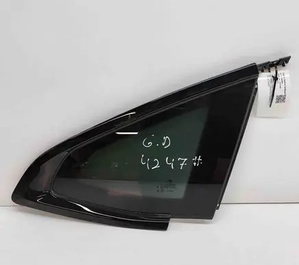 BMW 4 G22 G23 G24 G26 Rear side window 7482996 7482994