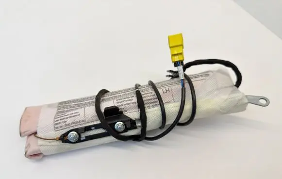 Volkswagen Touareg II Seat airbag 7P0880241A