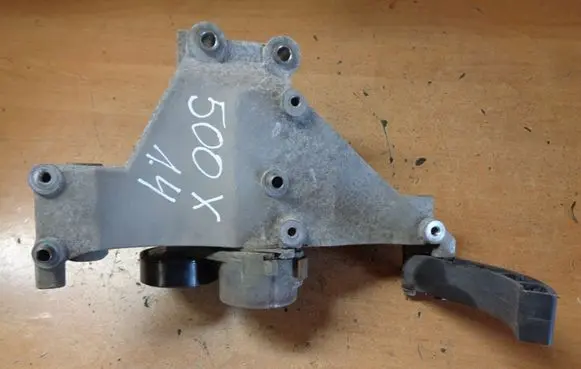 Fiat 500X A/C compressor mount bracket