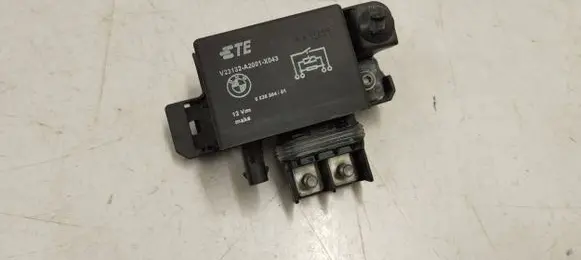 Coolant fan relay