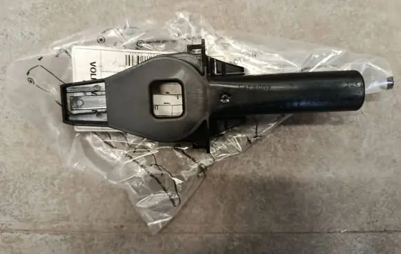 Volkswagen Polo Radiator mount bracket 8K0805201