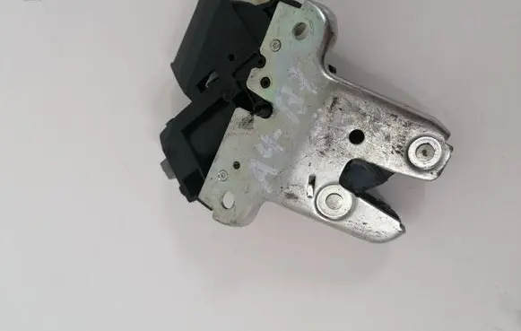 Audi A4 S4 B7 8E 8H Tailgate/trunk/boot lock/catch/latch 4F5827505D