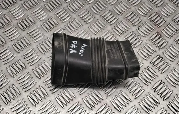 Volvo V70 Air intake duct part 72102648 30792195