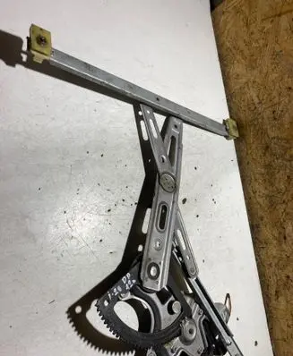 Front door window regulator with motor