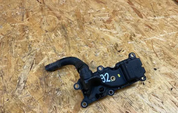 Mercedes-Benz C W205 Other engine bay part A2740100401 274920