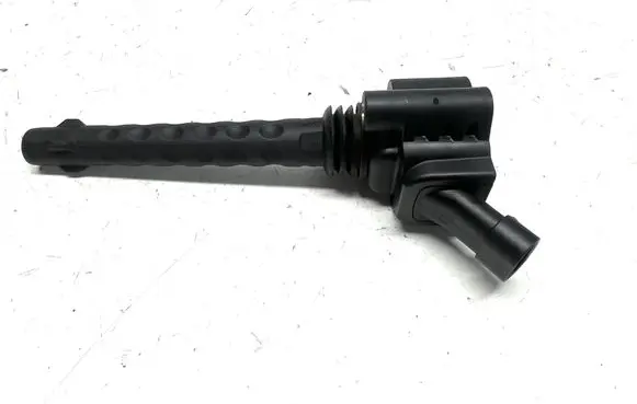 Fiat 500 Abarth High voltage ignition coil 0221504024 20130208A 55213613