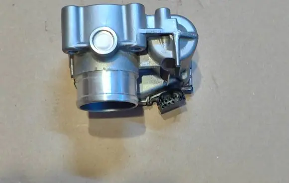 Fiat 500 Abarth Throttle valve 0280750137 65827 9G19181