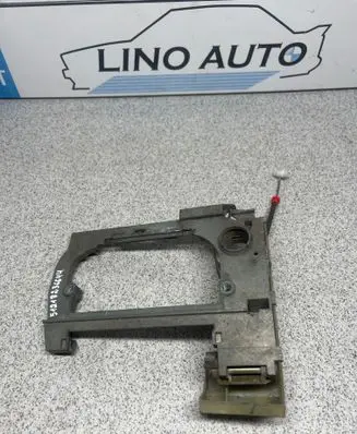 Front door exterior handle/bracket